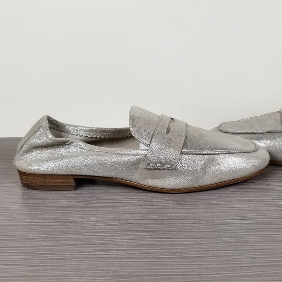 Vince Camuto Macinda Penny Loafer, Silver Leather, Womens Size 7 M / 37.5 - Picture 7 of 11